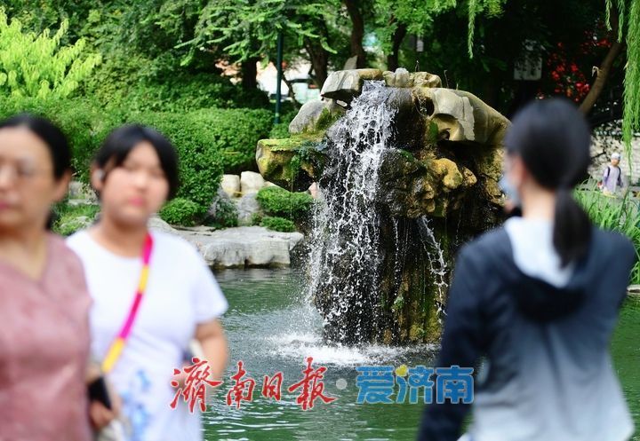 再破纪录,济南月牙泉实现持续喷涌一周年