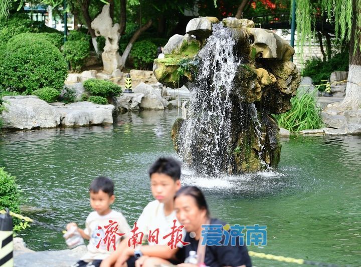 再破纪录,济南月牙泉实现持续喷涌一周年