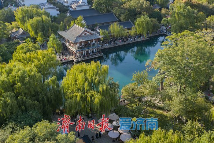 龙潭观鱼,邂逅泉城秋日国风