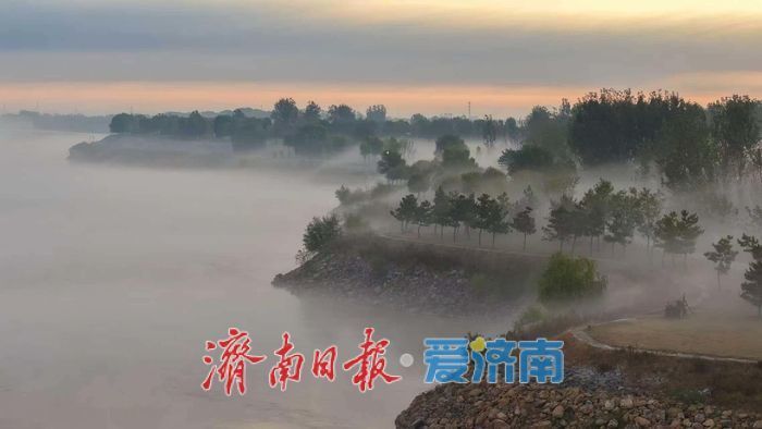 大河秋韵
